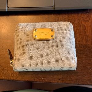 Micheal Kors wallet